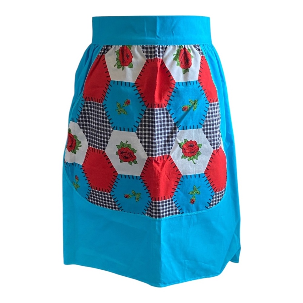 Vintage patchwork look waist tie apron with pockets